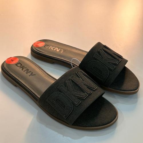 سلبر دكني- DKNY