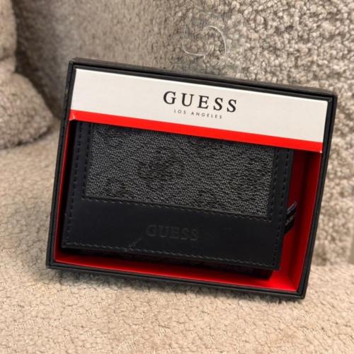 محفظة-Guess