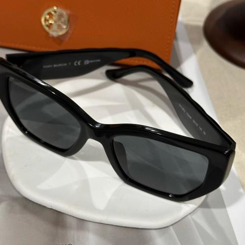 Tory burch sun glasses