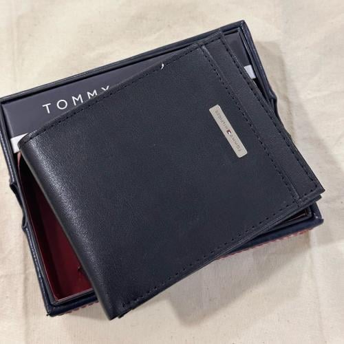 محفظة رجالية- tommy hilfiger