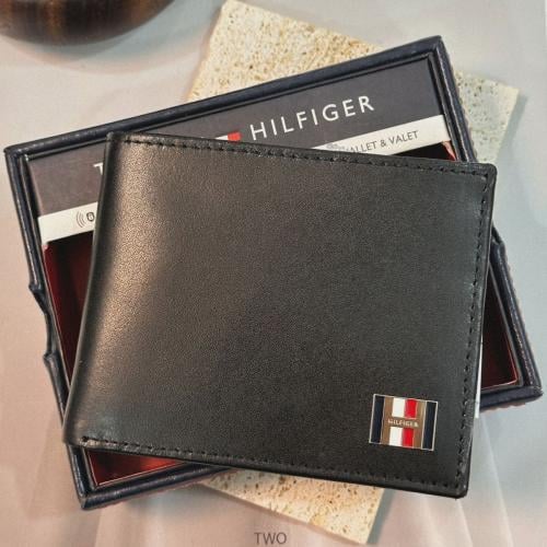 محفظة رجالية- tommy hilfiger