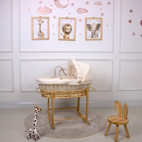 سلة موسى (خيزران خشبي) بتلبيسة قماش مقلم بيج