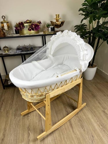 سلة موسى (خيزران خشبي) بتلبيسة قماش فيسبوك