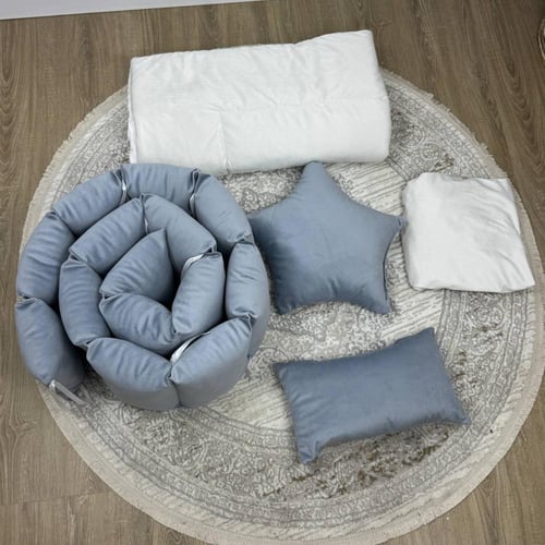 مفرش سرير أطفال مخدات 5 قطع ازرق لحماية وراحة مثال...