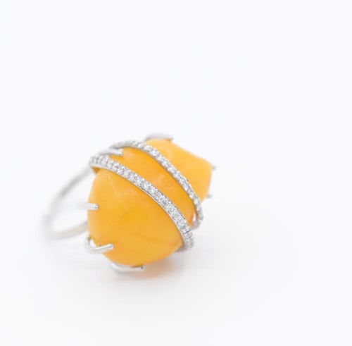 مجموعة الكهرمان الأصفر