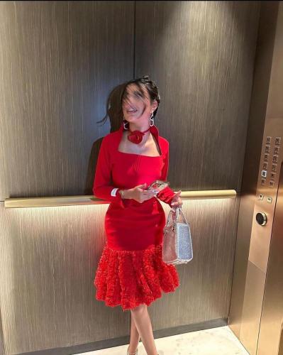 فستان قصير مورد انيق