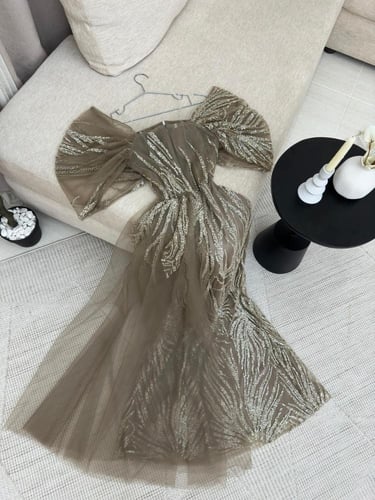 من أجمل الفساتين الحديثة