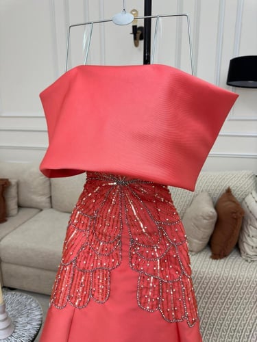 فستان ملكة فخم وراقي