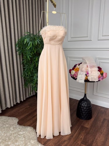 فساتين حوامل مورد