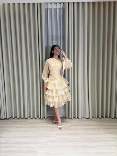 فستان مروج اصفر / بقماش جازار وقصه مميزه بكسرات مل...