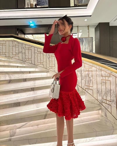 فستان قصير مورد انيق