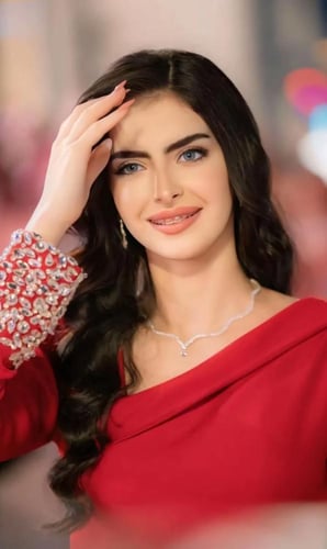 فستان شهد الشمري