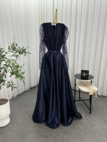 فستان سهرة تفته