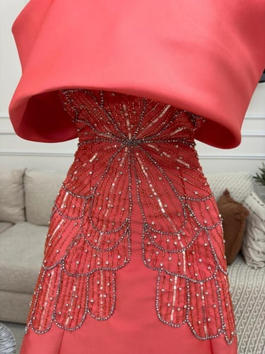 فستان ملكة فخم وراقي