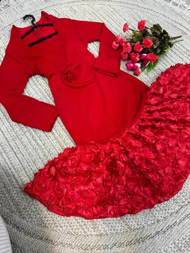 فستان قصير مورد انيق