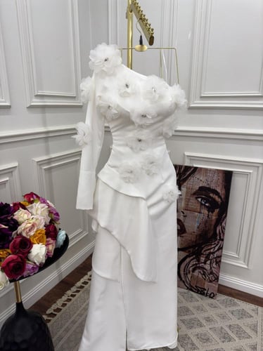 جمبسوت العيد ابيض بورود