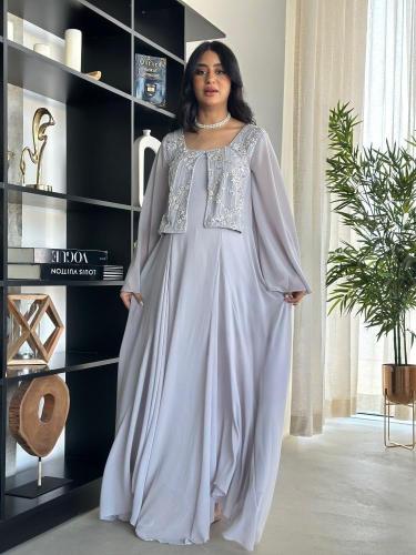 فستان حوامل مطرز