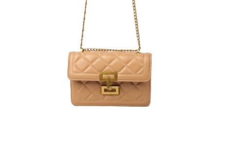 حقيبة نسائية بيج لامعة — تصميم راقٍ يناسب الخروج و...