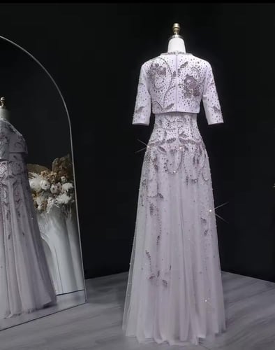 فستان سهرة من التول الفاخر المطرز (قطعتين مطرز )