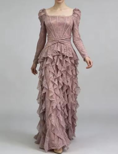 فستان طويل أنيق بتصميم دانتيل كشكش متداخل ، وقصة ك...