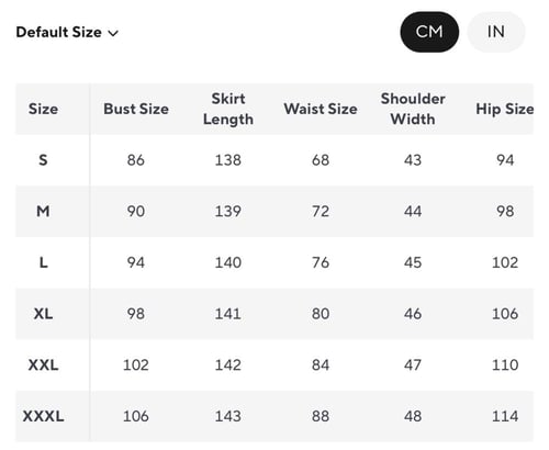 فستان سهرة راقي مُطرّز بالكريستال - تصميم كتف مكشو...