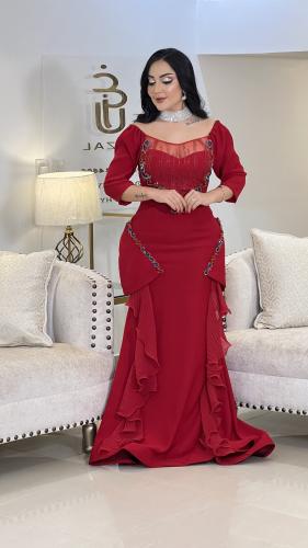 فستان احمر