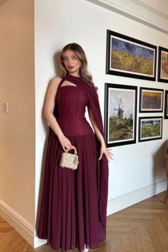 فستان عنابي