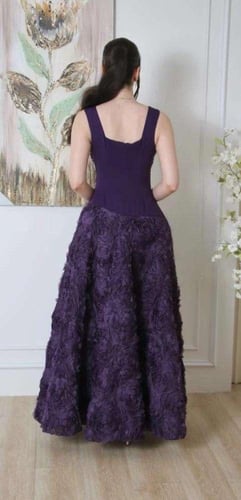 فستان بلون بنفسجي