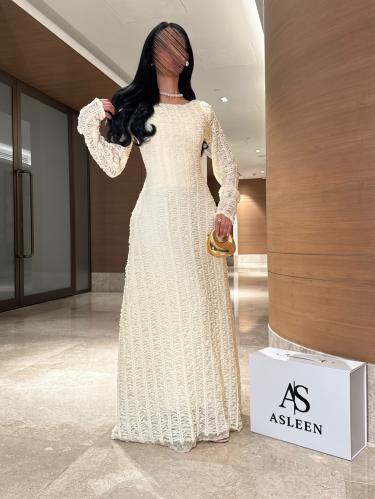 فستان بلون عاجي 2030