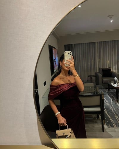 فستان مخمل خمري