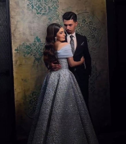 فستان ملكه فخم