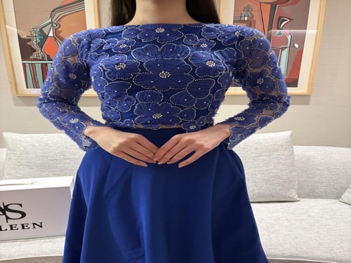 فستان بتصميم يخطف الأنظار 2048