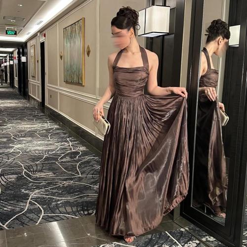 فستان جلكسي راقي بكسرات