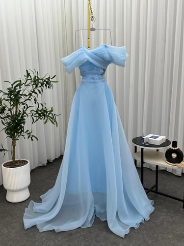 فستان نوادر