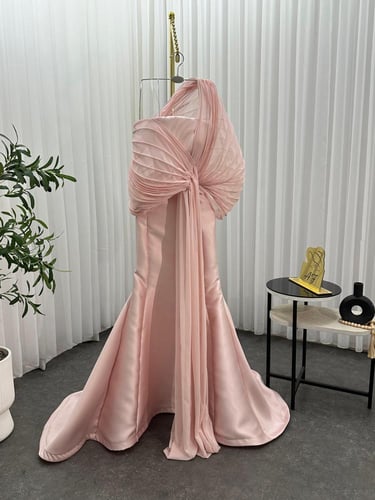 فستان لوسيل