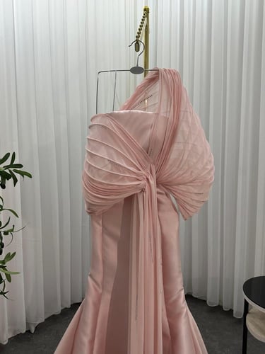 فستان لوسيل