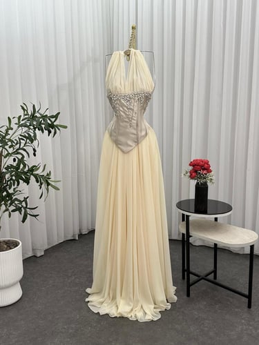 فستان الينور