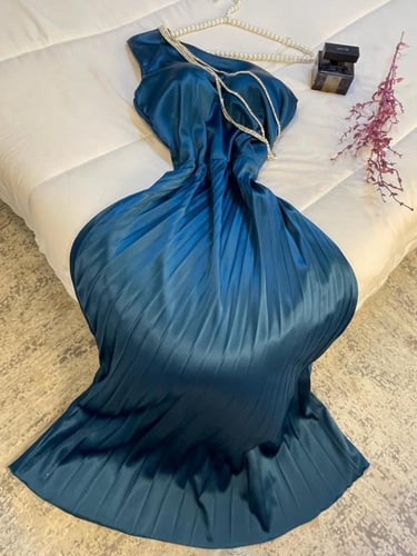 فستان أميليا