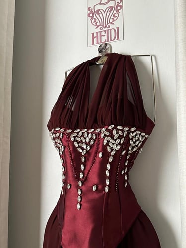 فستان الينور