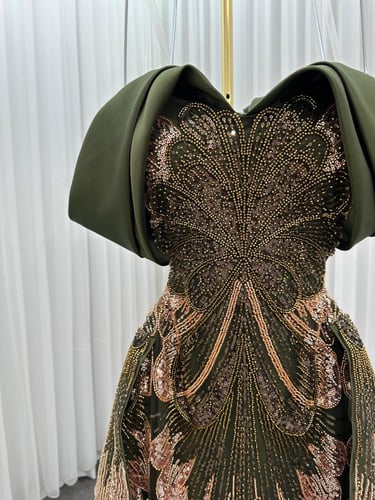 فستان عواطف