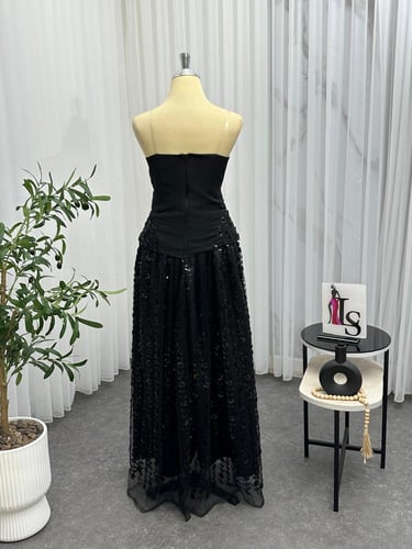 فستان مشاعل