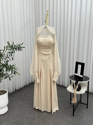 فستان فراشه