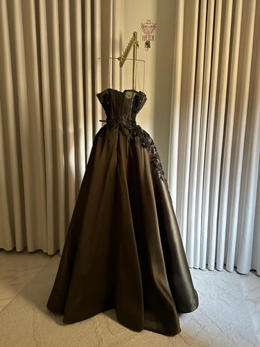 فستان ياقوته