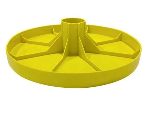 سقاية ماء لطيور