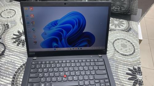 Lenovo T14 practical and clean business