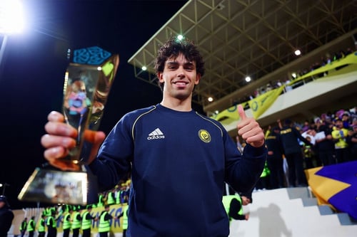 بلوفر النصر اوفر سايز