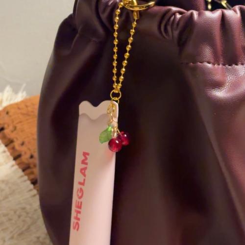 ميدالية مرطب الشفاة