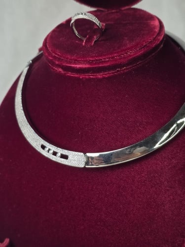 طقم تشوكر مسيكا تصميم الالماس