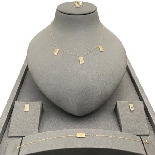 Gold jewelry set 18 karat weight 3.8 grams