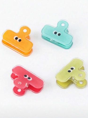 Colored paper clip